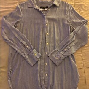 Banana Republic Blue Casual Button Down Shirt